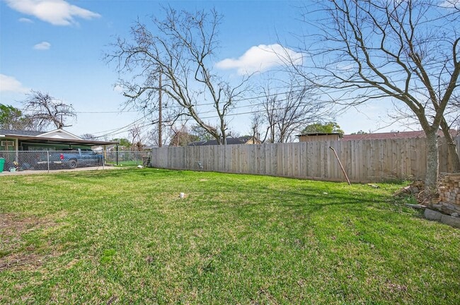 Building Photo - 2202 Alabama St