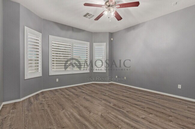 Building Photo - 2327 N Pecos Dr