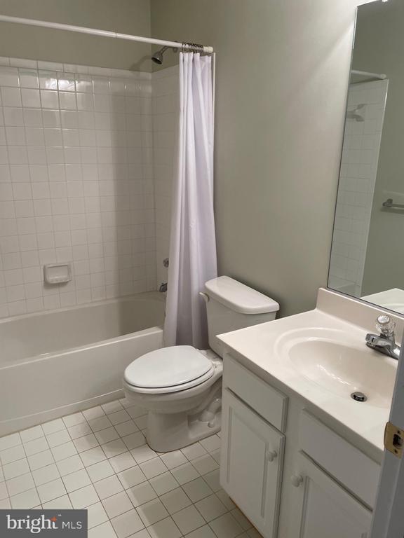 Building Photo - 14020 Willet Way