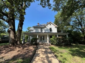 Building Photo - 1014 Shepherd St