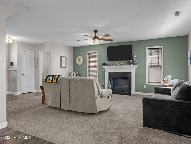 Building Photo - 216 Shell Rock Landing Rd