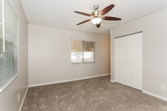 Building Photo - 6517 Sunset Dr