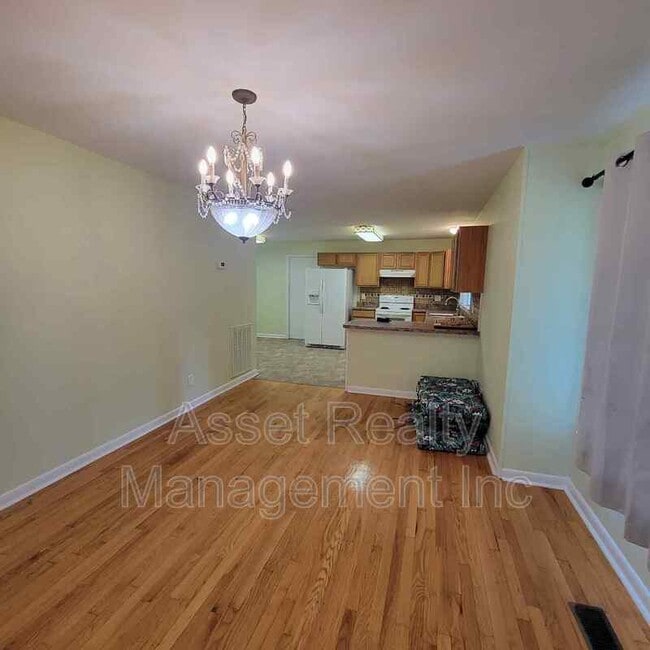 Building Photo - 201 Farlow Dr