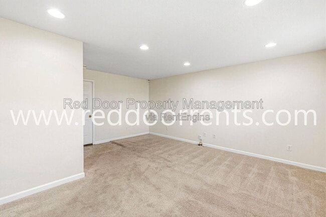 Building Photo - 13340 E Golden Gate Dr