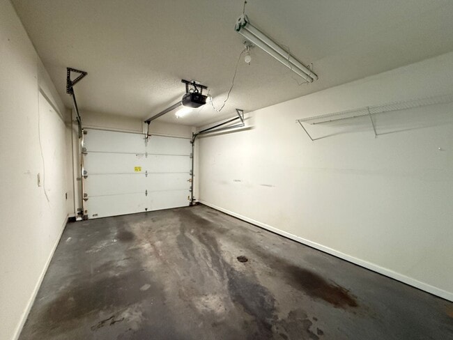 Building Photo - 1148 Academic Dr