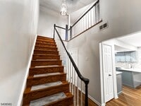 Building Photo - 48 Eton Ct