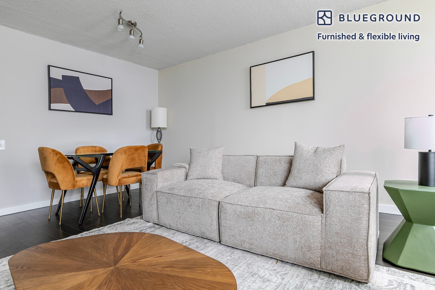 Building Photo - 77 W Huron St