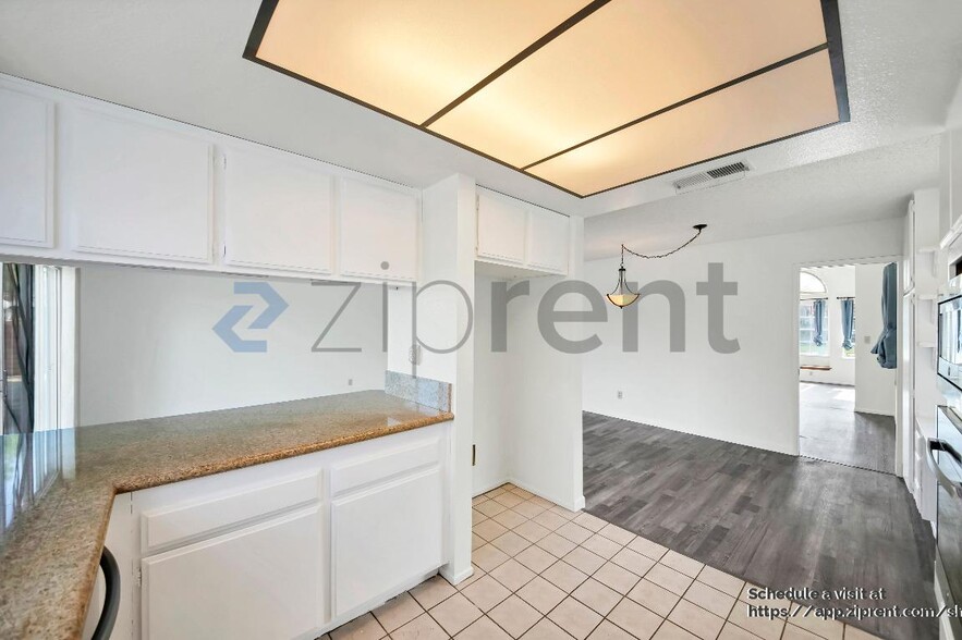 Building Photo - 19335 E Branding Iron Rd