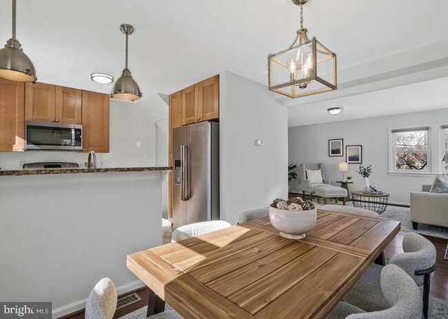 Building Photo - 2509 Oberlin Dr