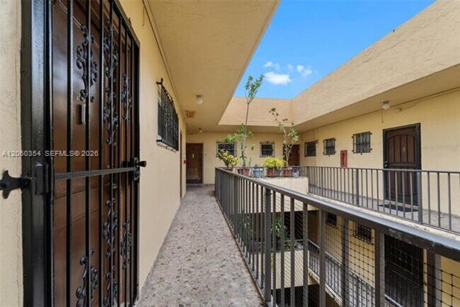 Building Photo - 4101 Indian Creek Dr