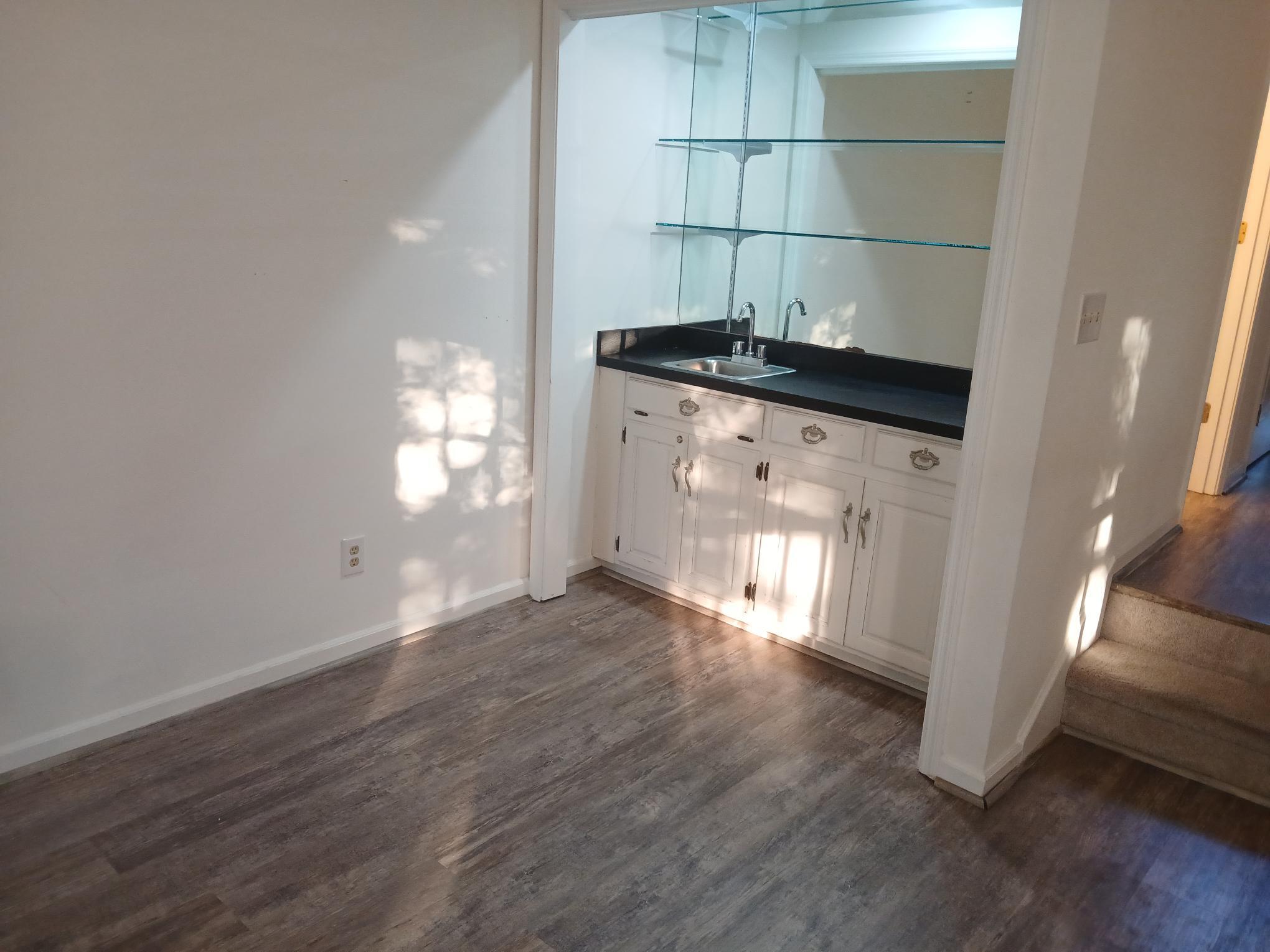 Wet Bar in Den - 3049 Old Stone Dr