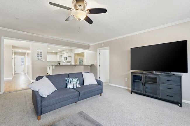 Building Photo - 2222 Bacon Park Dr