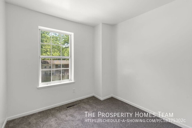 Building Photo - 8774 Tamar Dr