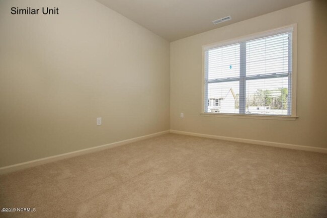 Building Photo - Townhome in Midway Park - Boyington Place!