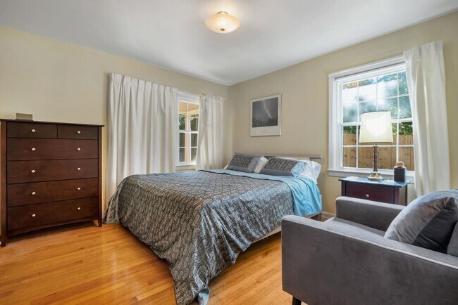 Building Photo - 1716 S Meridian St