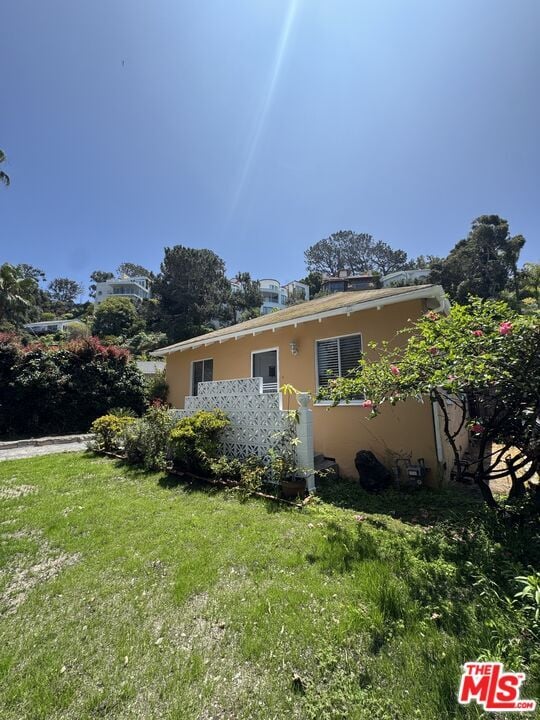 Building Photo - 368 Entrada Dr