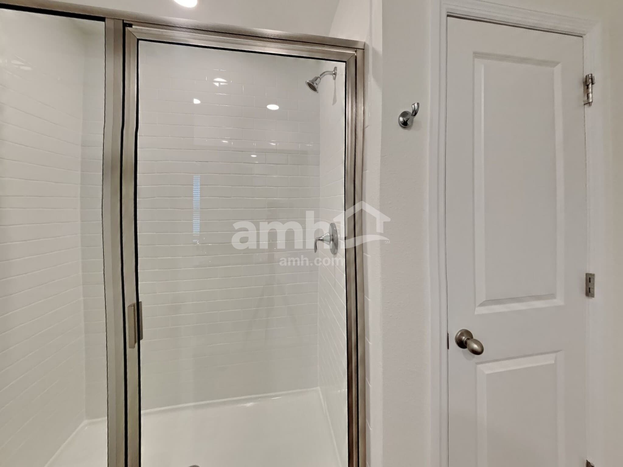 Building Photo - 27288 St Andrews Ave