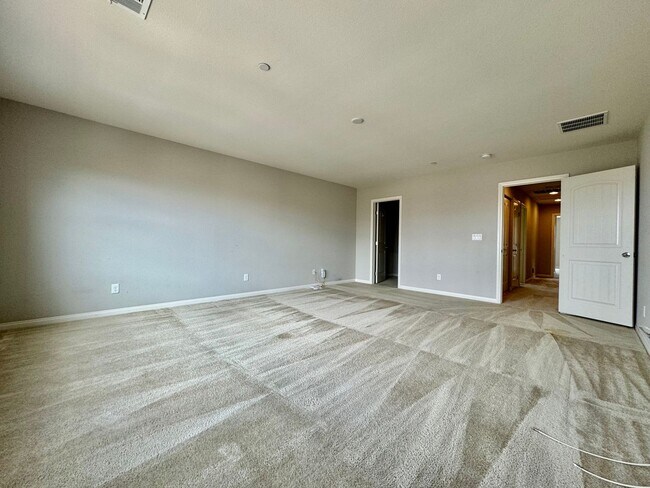 Building Photo - Cadence Home For Rent! City/Strip View, Roof Top Sky Deck!