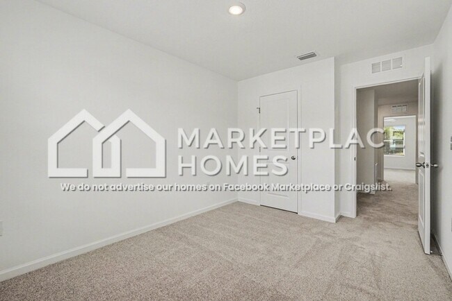 Building Photo - 11890 Sylvia St