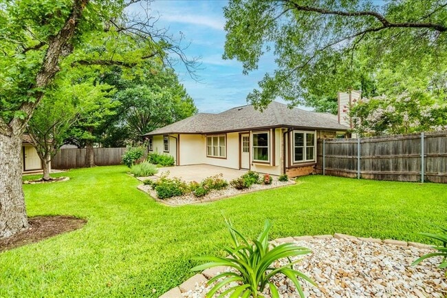 Building Photo - 16517 Spotted Eagle Dr