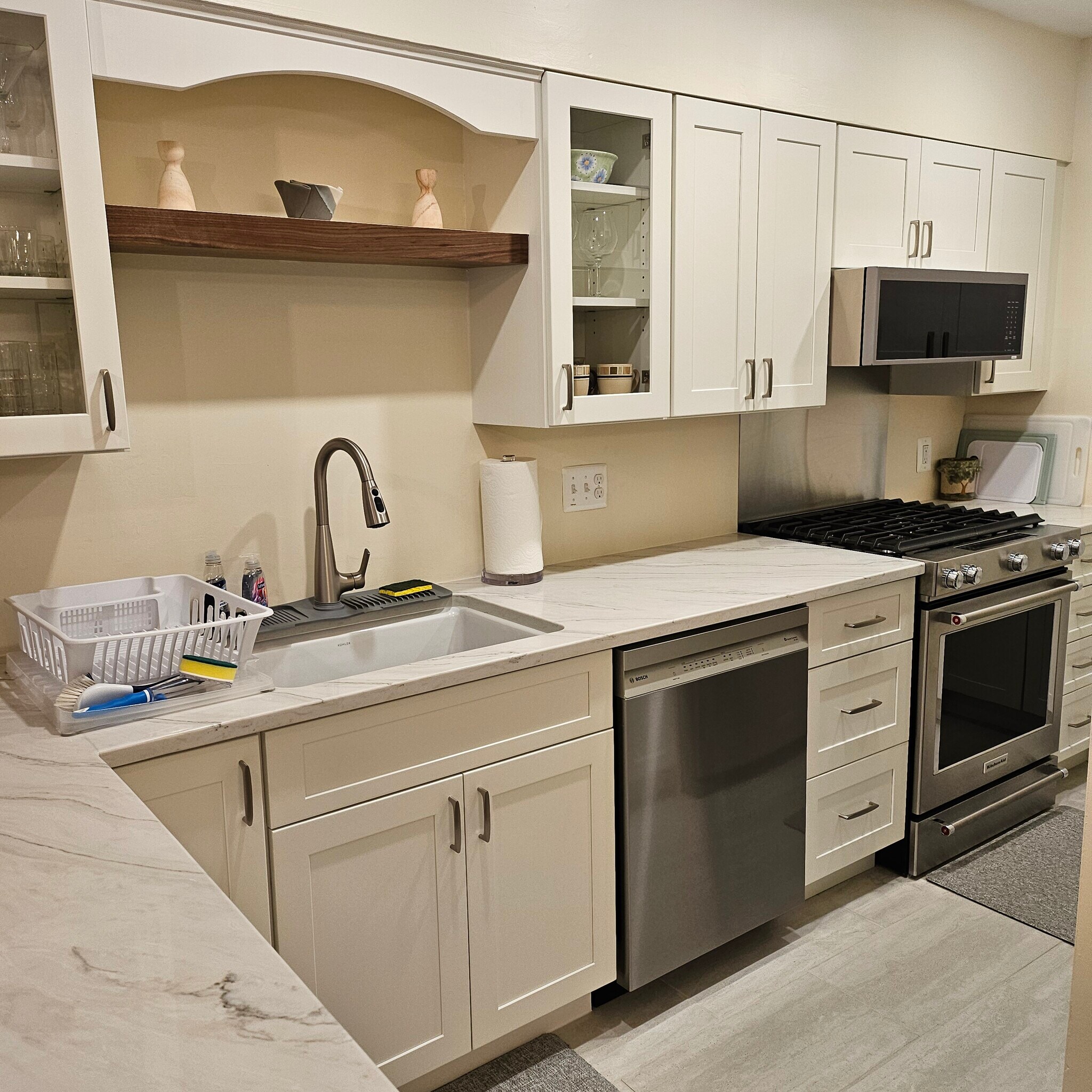 Building Photo - 304 Forbes St