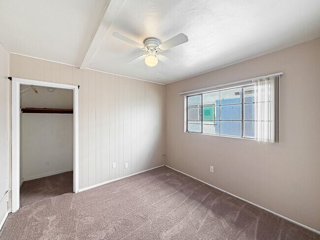 Building Photo - SD: 3BD/1.5BA Apartment in Normal Heights with Reserved Parking