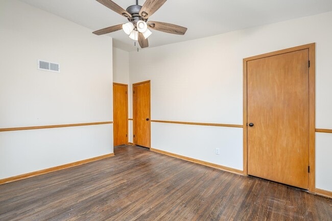 Building Photo - 1520 N Yale Blvd