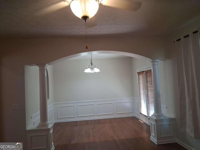 Building Photo - 7068 Littlebrook Way
