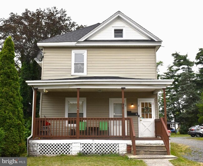 Primary Photo - 46 Howard St