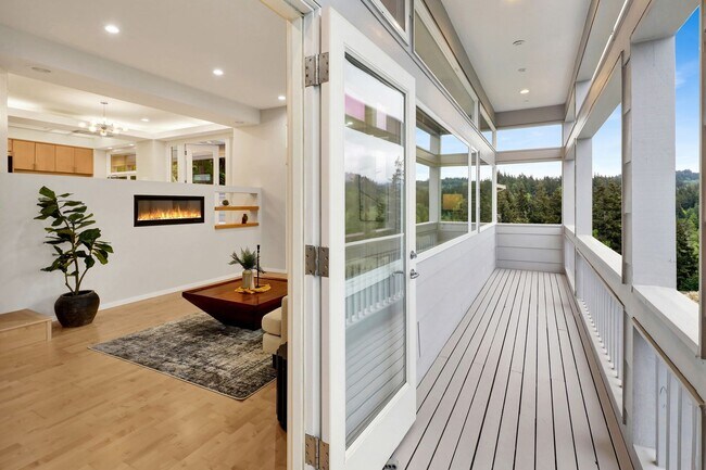 Building Photo - 213 Sea Pines Ln