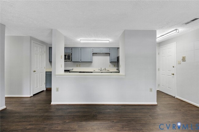 Building Photo - 7604 Roscommon Ct