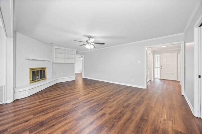 Building Photo - 6226 Allentown Dr
