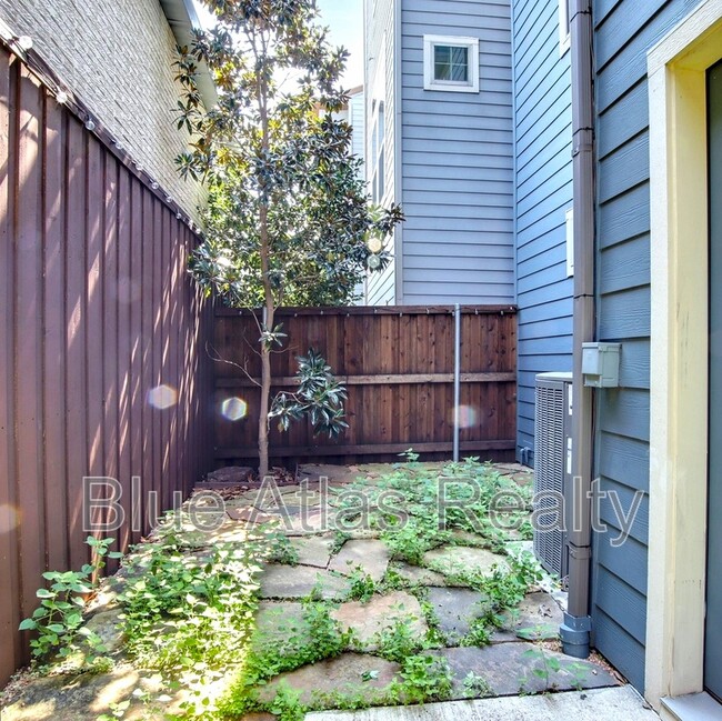 Building Photo - 5948 Morning Star Pl