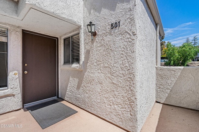 Building Photo - 501 Via Colinas