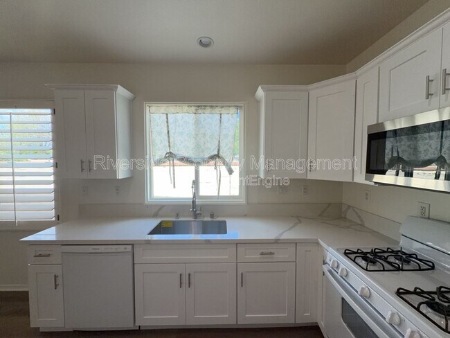 Building Photo - 22248 Silverbell Ln