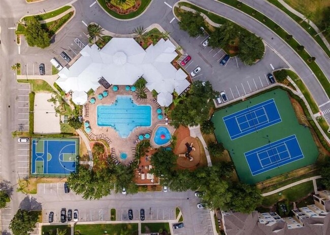 Building Photo - 8101 Coconut Palm Way