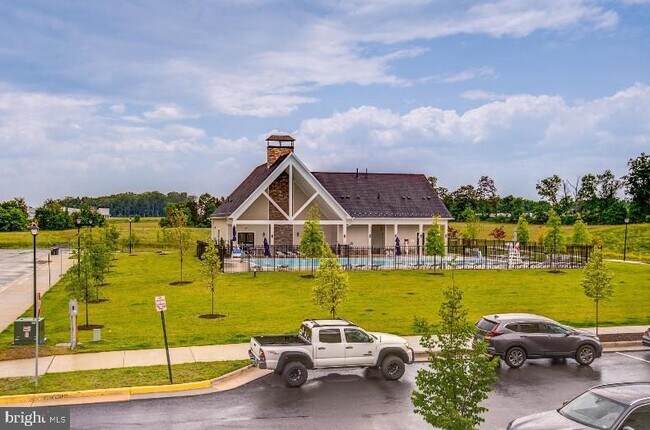 Building Photo - 24191 Pissarro Dr