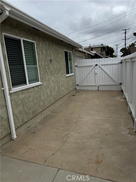 Building Photo - 334 Orizaba Ave