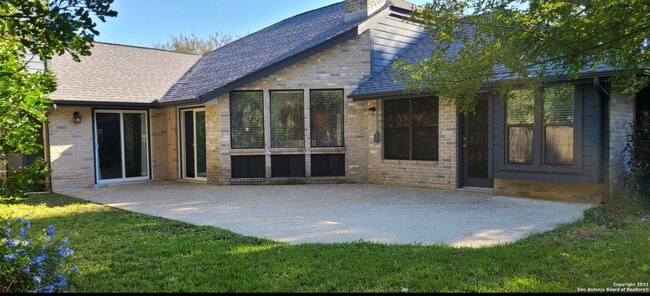 Building Photo - 1406 Branchwood