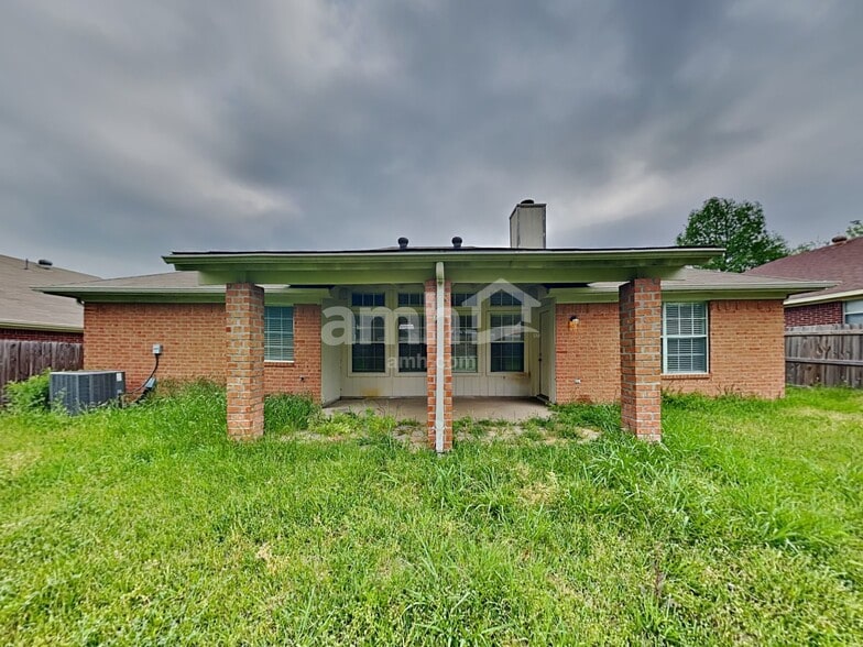 Building Photo - 6116 Brookknoll Dr
