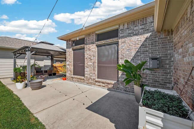 Building Photo - 6546 Grapevine Bend