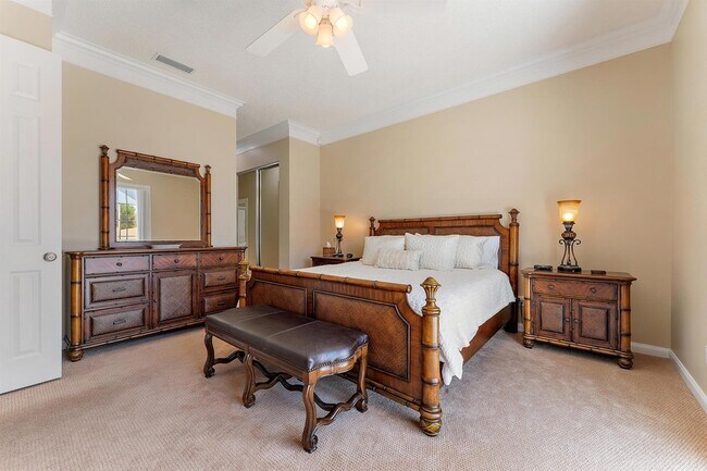 Building Photo - 8485 SE Palm Hammock Ln