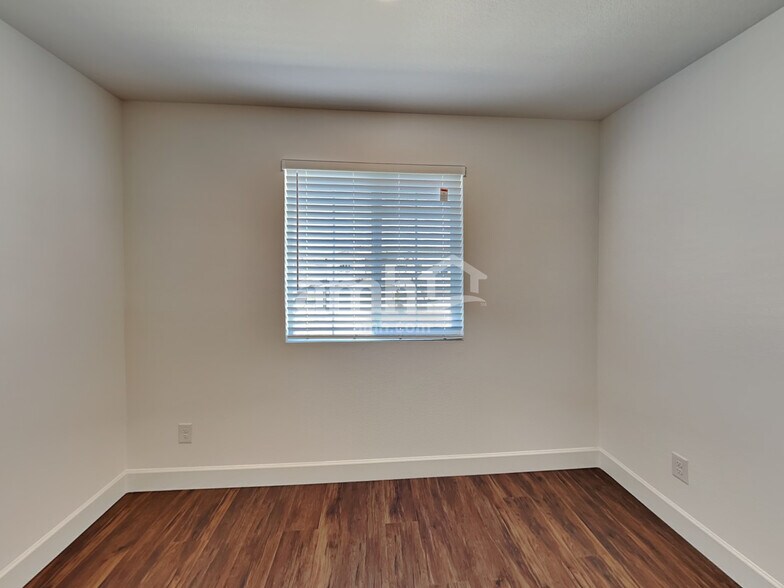 Building Photo - 8841 Tiger Tooth Ave