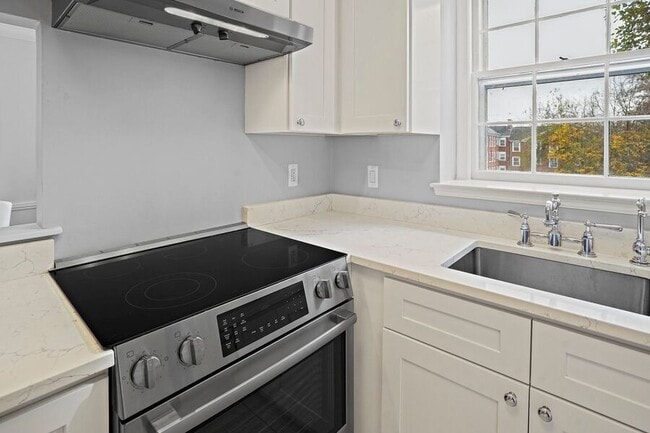 Building Photo - 3810 39th St NW