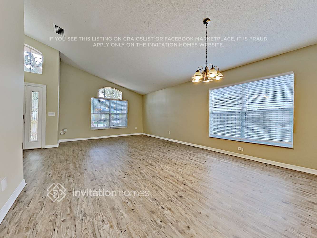 Building Photo - 5745 Los Palma Vista Dr
