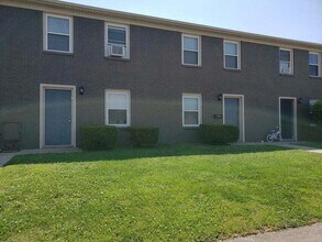 Building Photo - 321 Churchill Dr