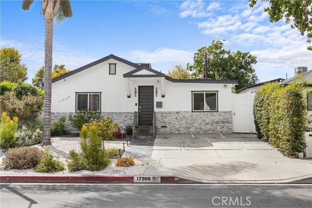 Building Photo - 17900 Bullock St