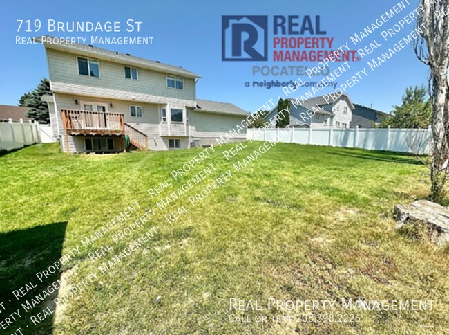 Building Photo - 719 Brundage St