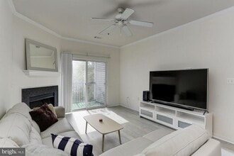 Building Photo - 5105 Travis Edward Way