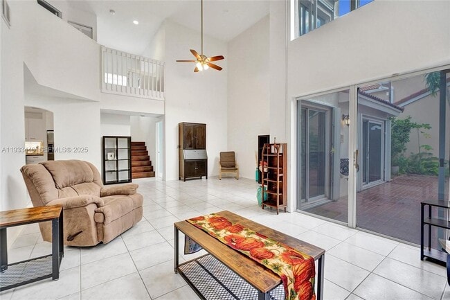 Building Photo - 1046 Satinleaf St